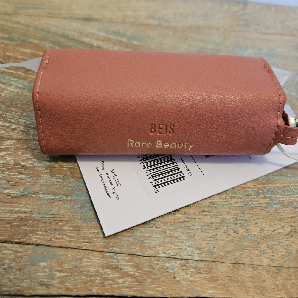 BÉIS X Rare Beauty Blush Case - Picture 5 of 6